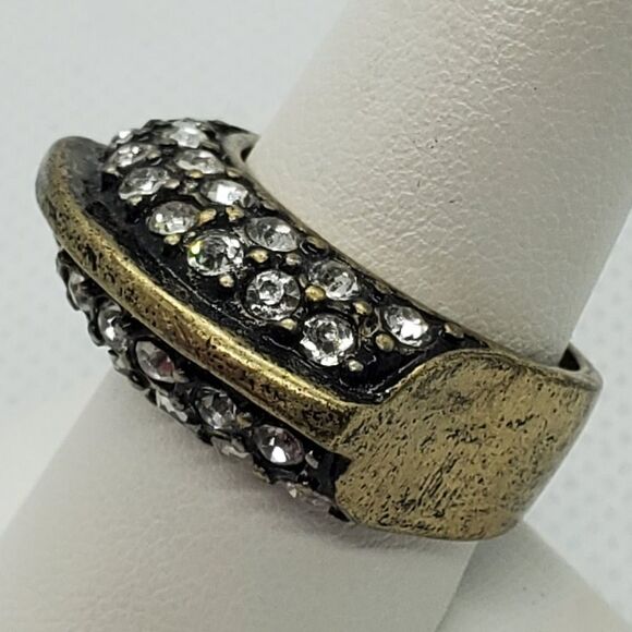 Gold Tone Raised Rhinestone Ring - Picture 3 of 5